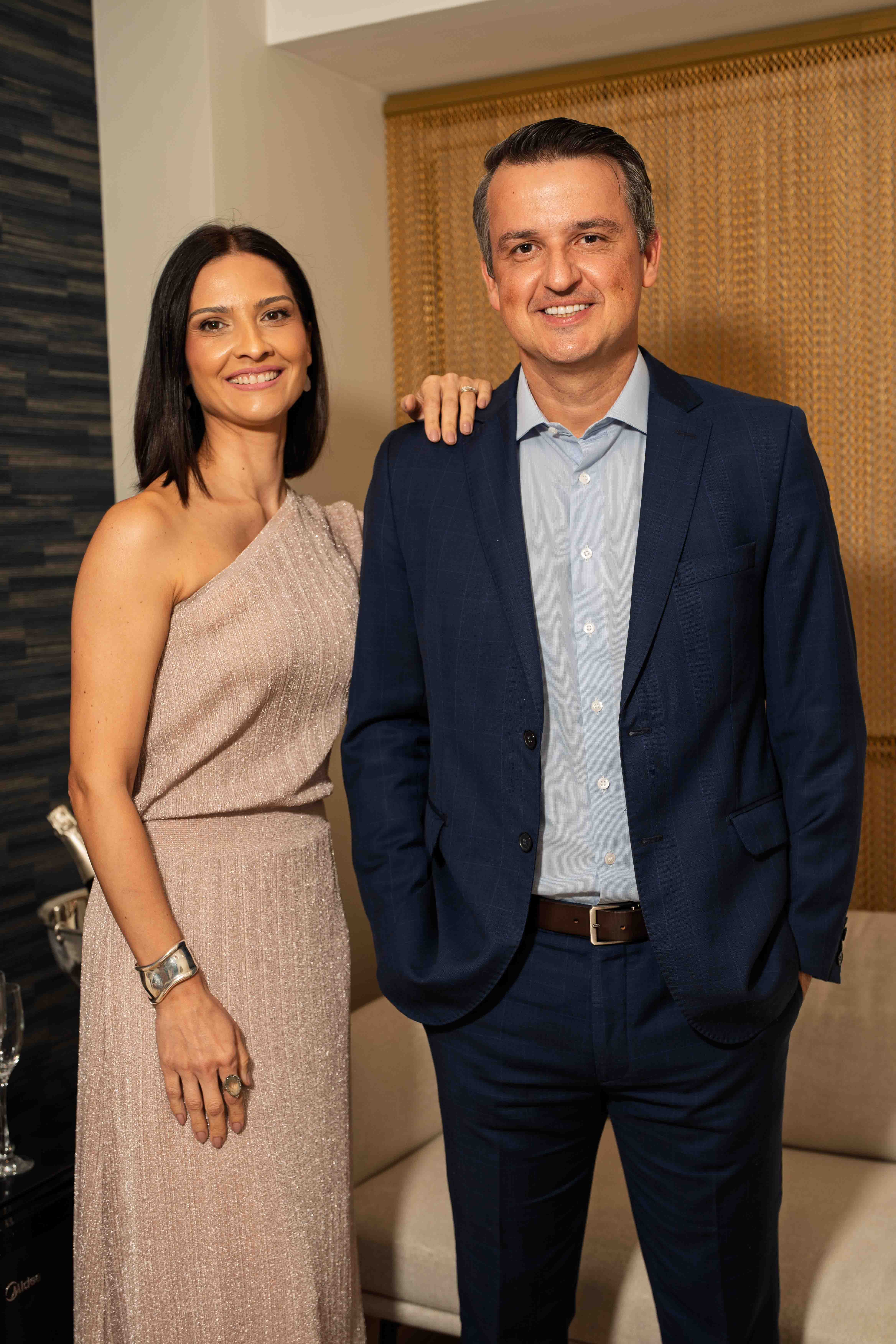Dra. Sabrina Leite e Dr. Raphael Alcalde